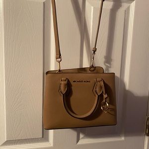 Micheal Kors crossbody